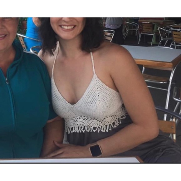 Knitted Ruffled Top - Picture 2 of 12